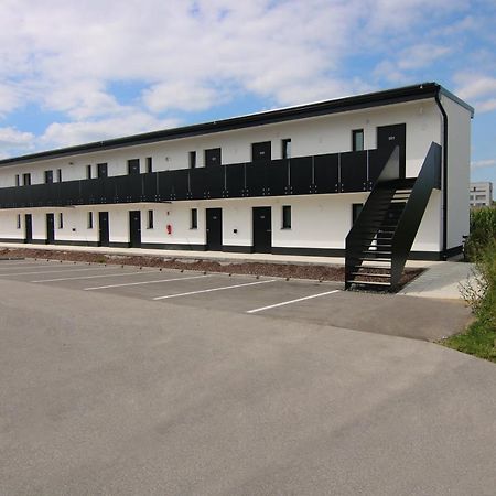 Me Hotel By Wmm Hotels Meitingen Bagian luar foto