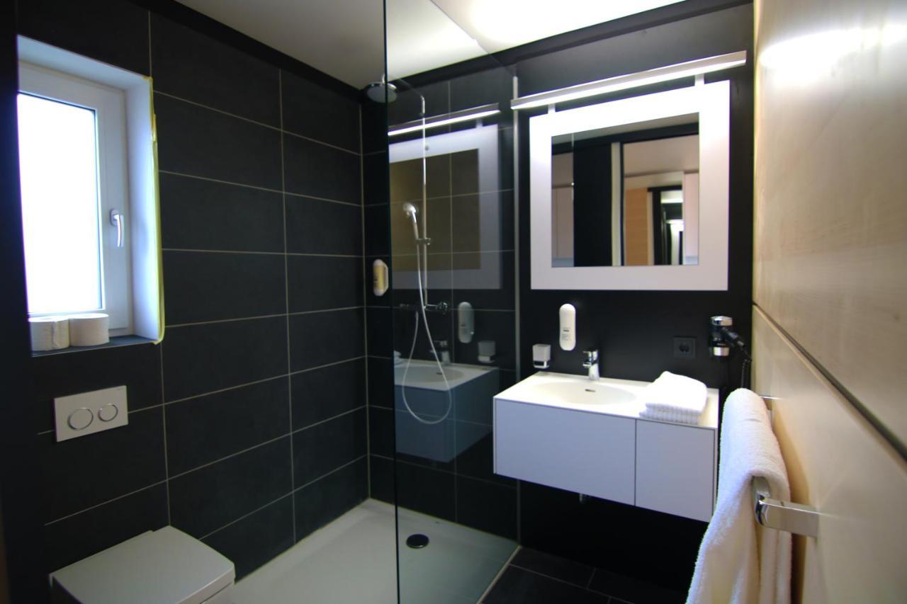 Me Hotel By Wmm Hotels Meitingen Bagian luar foto
