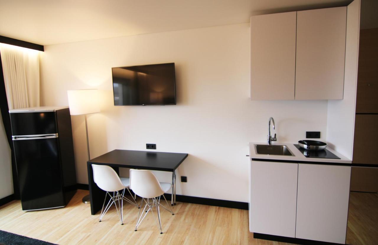 Me Hotel By Wmm Hotels Meitingen Bagian luar foto